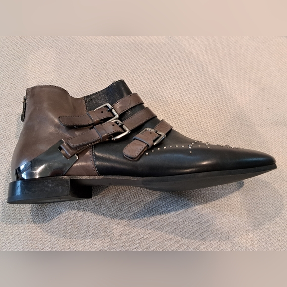 Triver Flight new boots with rivets - Picture 2 of 4